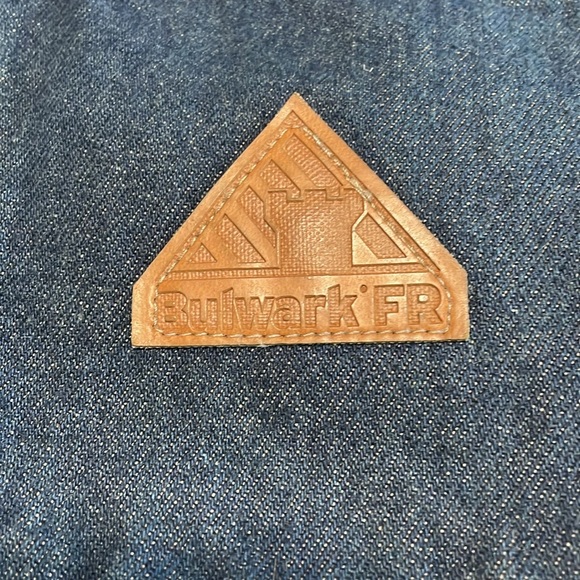 NWT Bulwark Flame Resistant Jeans (FR) - Picture 3 of 9